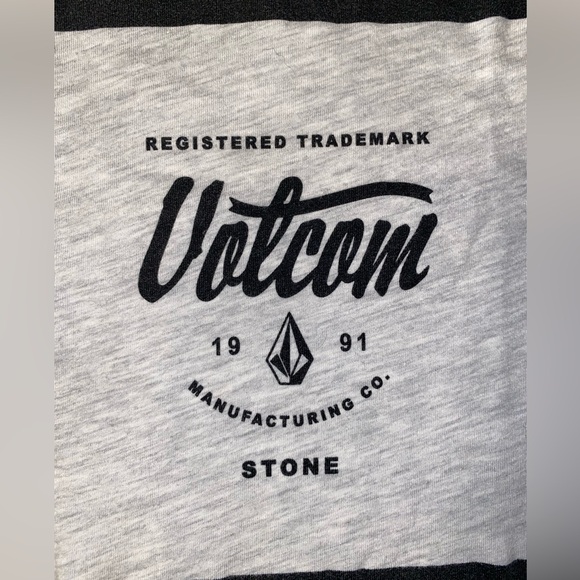 Vintage 90s 80s Volcom Classic Throwback Adult Mens Size Small Skater Logo Tee - Picture 4 of 10